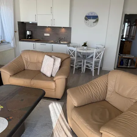 Seewaerts Wohnen Whg 3 7 Buesumer Tide Apartament