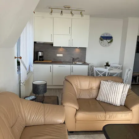 Apartament Seewaerts Wohnen Whg 3 7 Buesumer Tide *